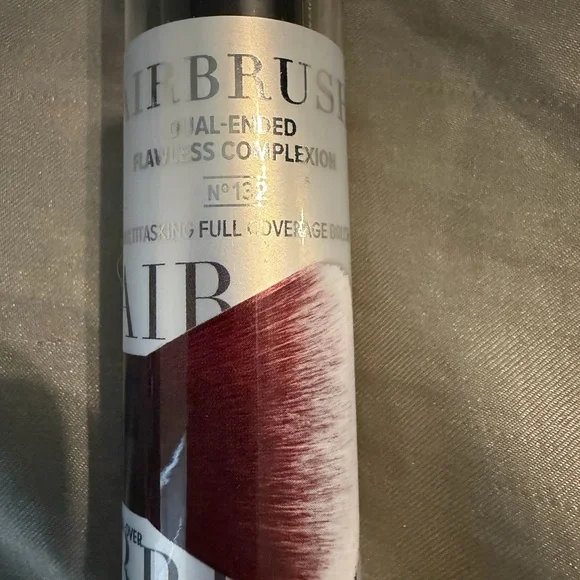 IT Cosmetics Dual-Ended Makeup Brush - Silver and White - Picture 3 of 11